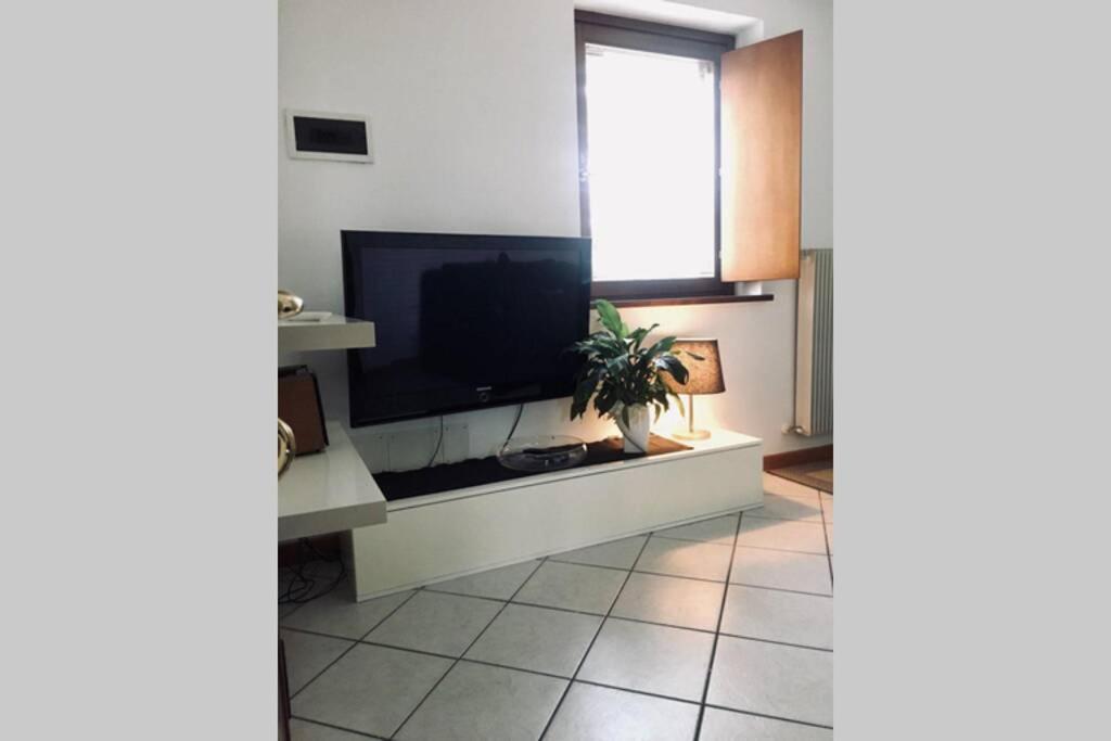 Appartement 30&Lode, Mini In Zona Tranquilla à Udine Extérieur photo